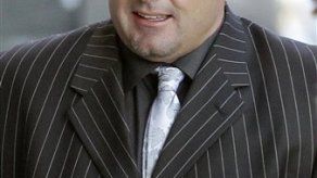 Juez pospone por 3 meses juicio de Clemens