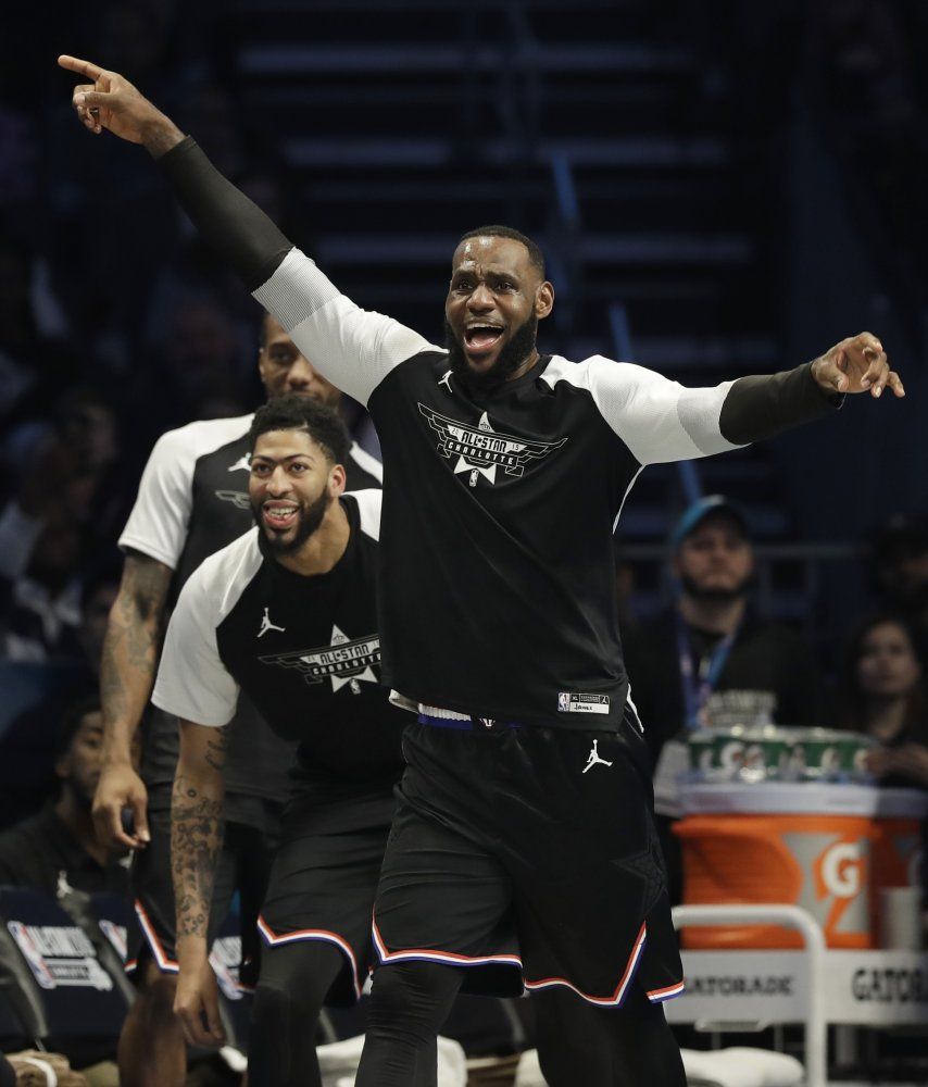 Equipo LeBron se lleva la victoria en el Juego de Estrellas
