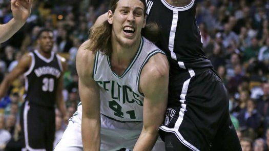 Celtics arrasan a Nets con 21 puntos de Bradley