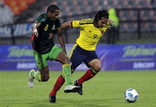 América: Gómez busca evitar que Colombia sea Falcao-dependiente