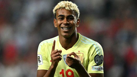 Lamine Yamal regresa a la convocatoria de España para eliminatorias UEFA Lamine Yamal regresa a la convocatoria de España para eliminatorias UEFA
