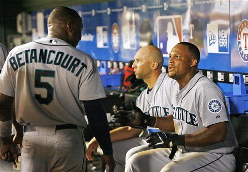 Beltré y Drew batean para el ciclo