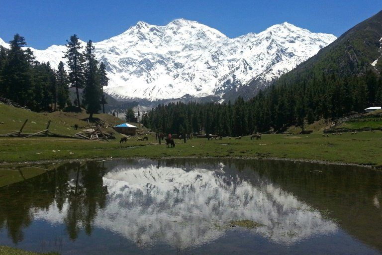 Hallados los cuerpos de alpinistas italiano y británico en montaña de Pakistán