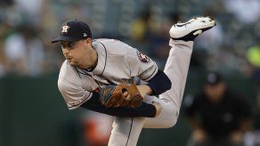 Astros pierden a pitcher Sanchez por resto de temporada