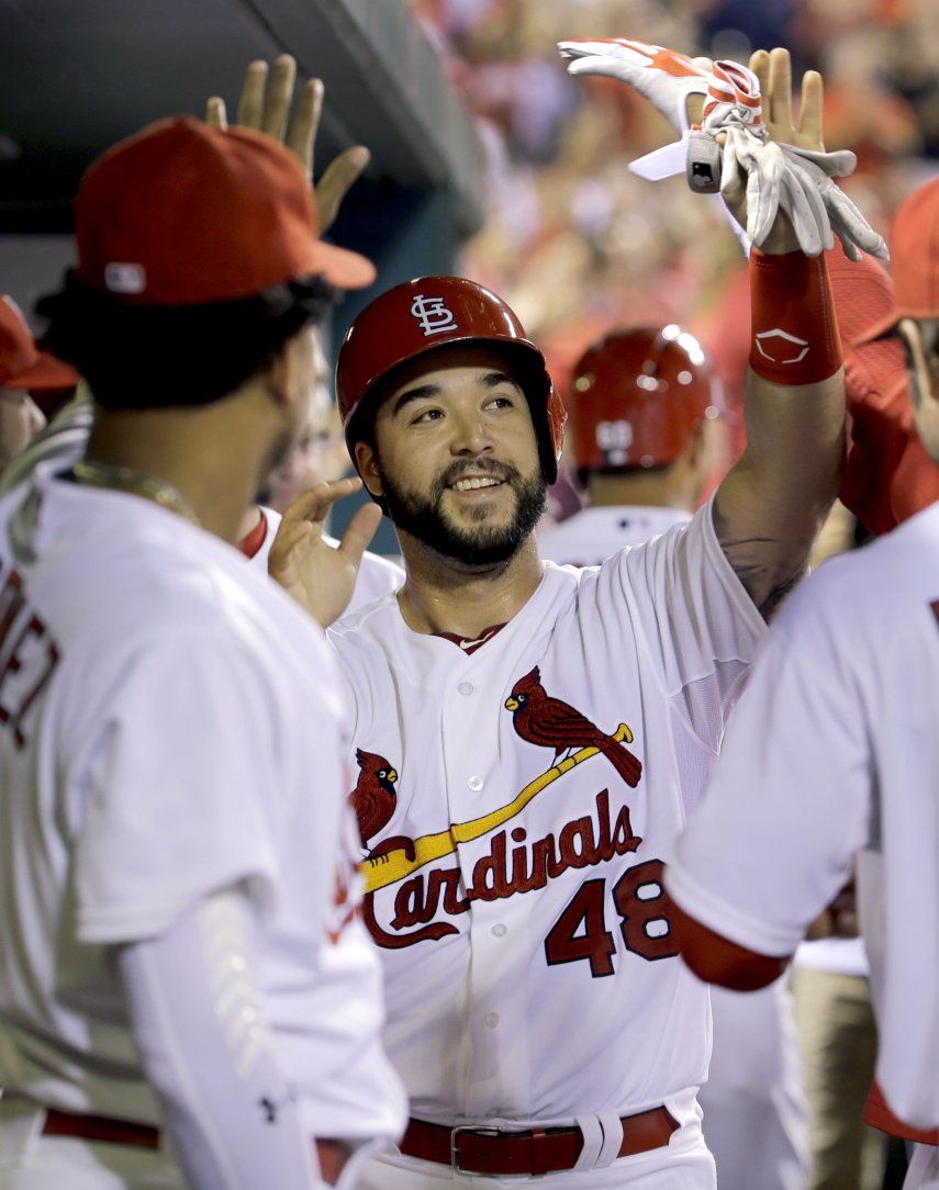 Reales adquieren al catcher Tony Cruz