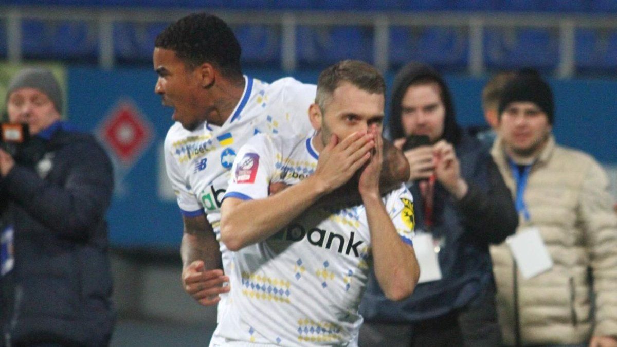 Eduardo Guerrero suma minutos en el empate del Dynamo Kiev ante Shakhtar Donetsk