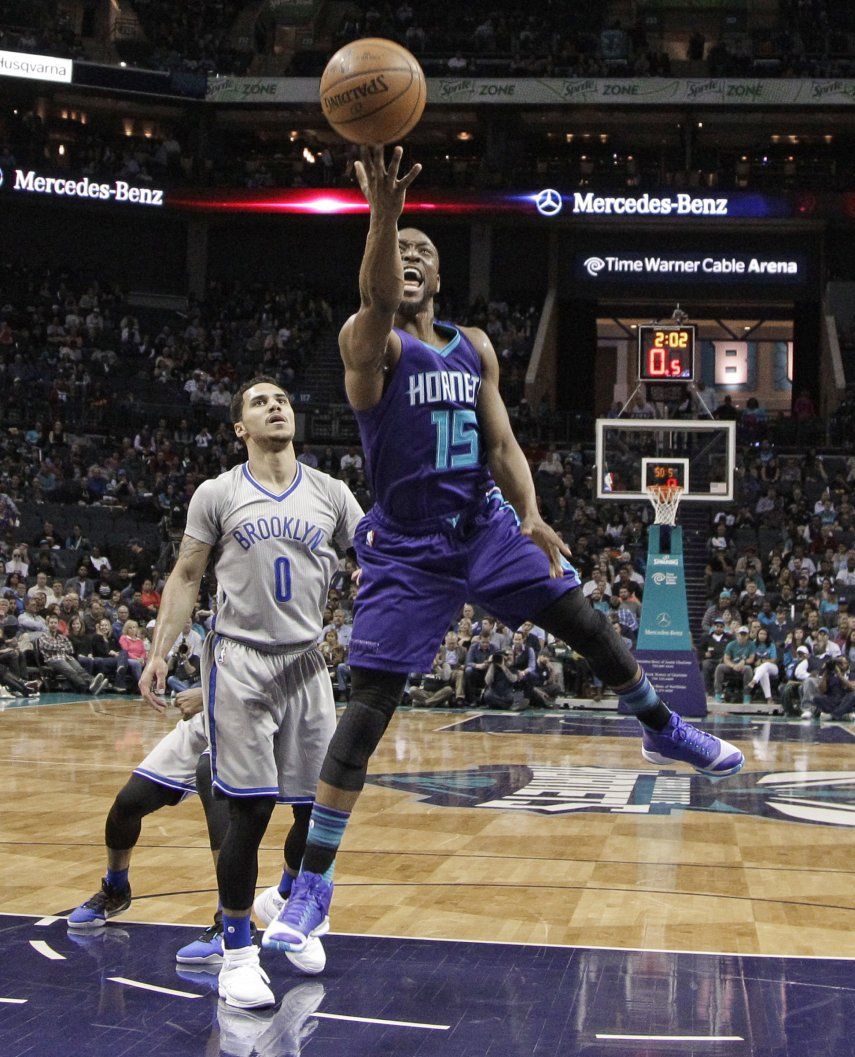 Hornets barren la serie de la temporada contra Nets