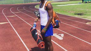 Alonso Edward compra boleto aéreo para asistir al Mundial