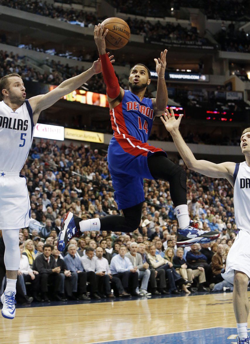 Augustin anota 26; Pistons están intratables