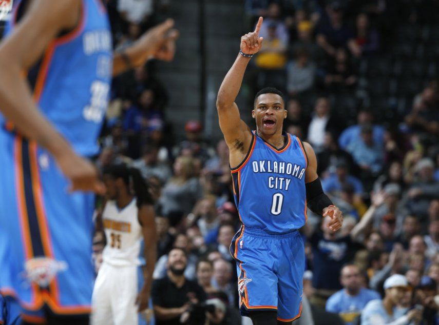 Durant y Westbrook lucen en victoria del Thunder