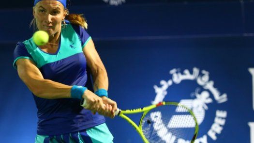 Kuznetsova primera finalista en Miami tras vencer a Bacsinszky