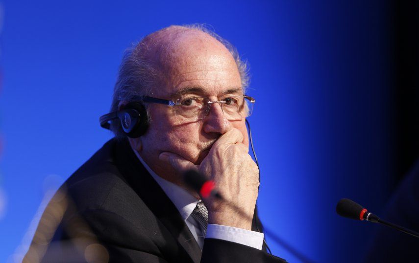 Blatter quiere castigar a quienes fingen lesiones
