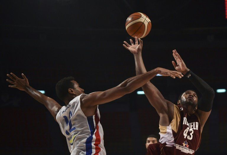 Venezuela domina 72-68 a Dominicana en preolímpico de básquet