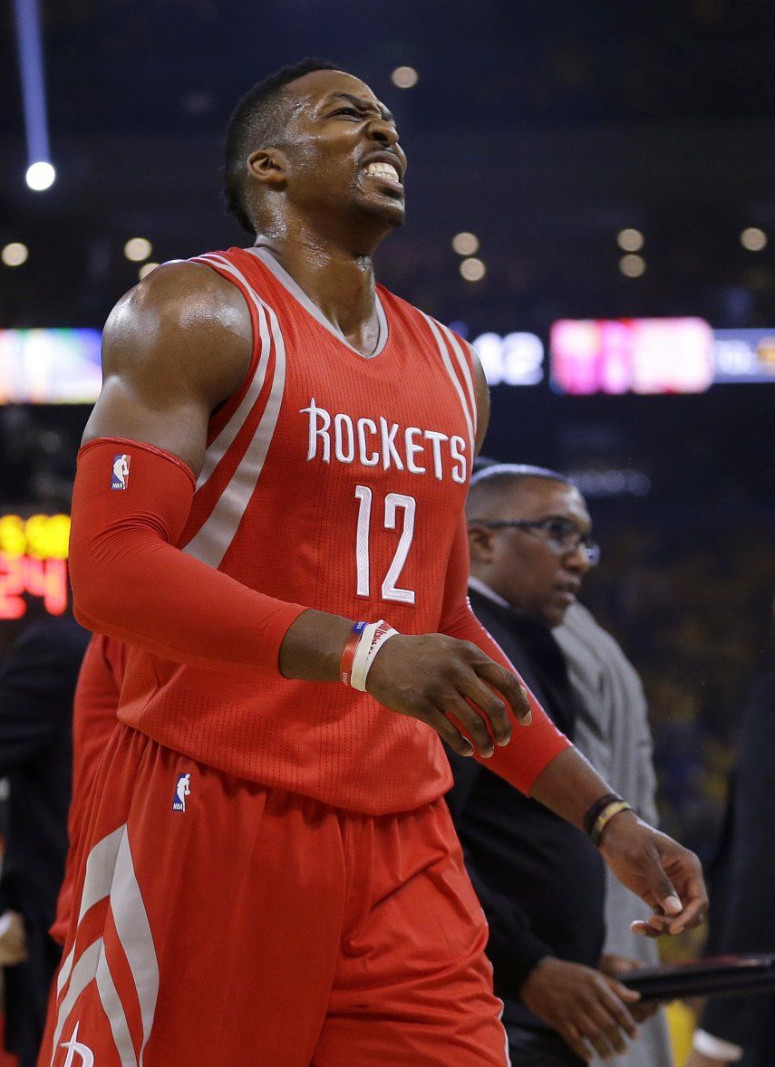 Con o sin Howard, Rockets buscan reaccionar ante Warriors