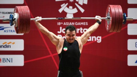 El campeón olímpico Moradi supera récord de halterofilia que databa de 1999