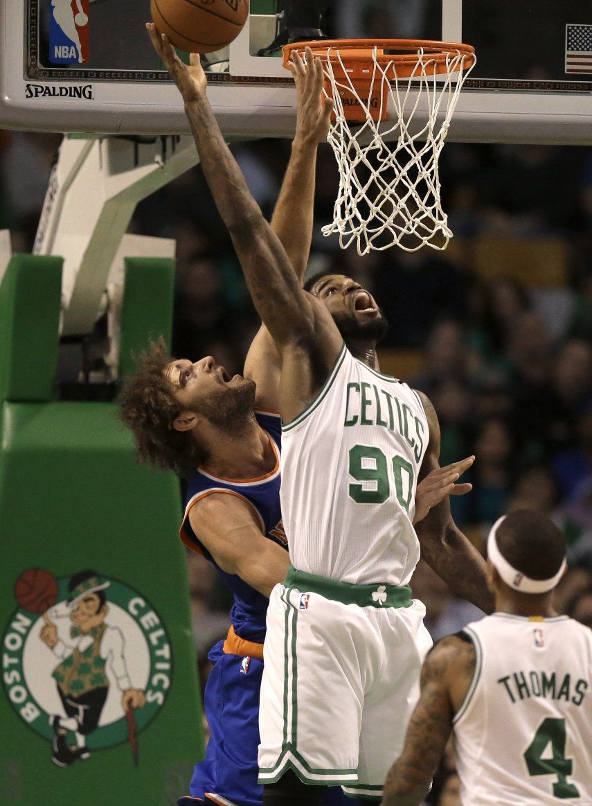 Con 21 de Thomas, Celtics se imponen a Knicks
