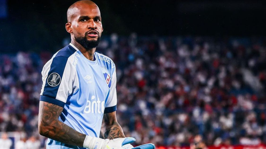 Luis Mejía y el Nacional igualaron con Peñarol en el Clásico de Uruguay