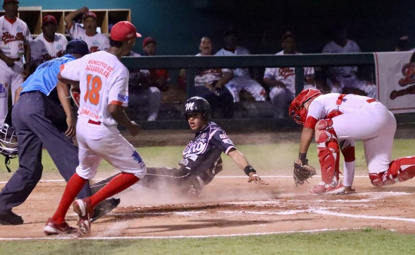 Béisbol Juvenil 2024: Panamá Metro pega primero en la final