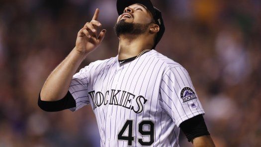 Con otro jonrón de Arenado, Rockies vencen a Atléticos