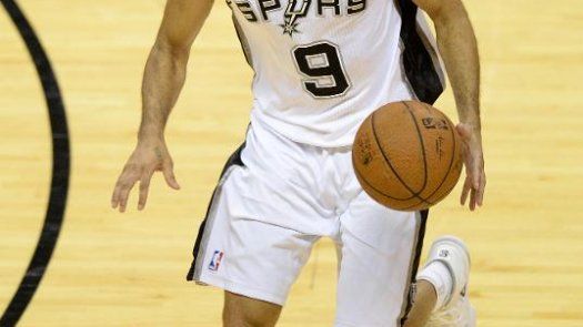 Spurs renuevan contrato de Tony Parker