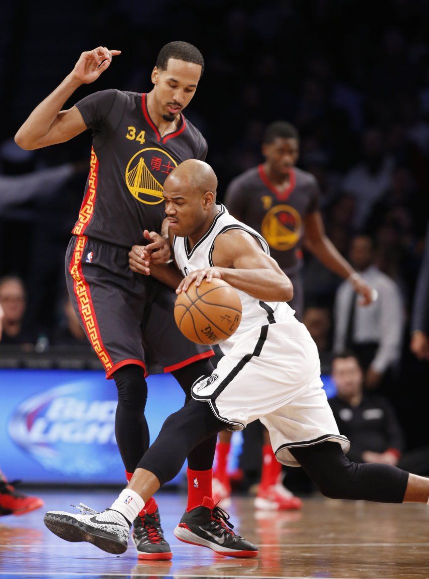 Enceste de Jack da triunfo a Nets sobre Warriors