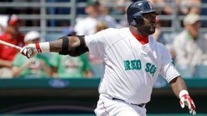 David Ortiz y Jason Bay pegan jonrones para Boston