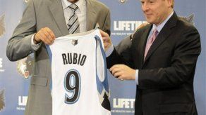 NBA: Timberwolves presentan a Ricky Rubio