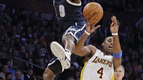 Kobe encabeza ataque de Lakers sobre Oklahoma City