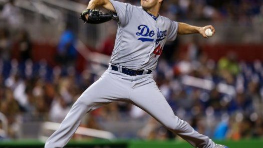 Dodgers blanquean a Marlins con pitcheo de Hill y cuatro jonrones