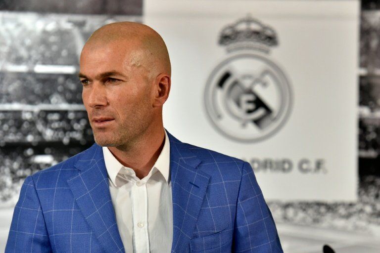 Destituyen a Rafael Benítez y nombran a Zidane entrenador del Real Madrid