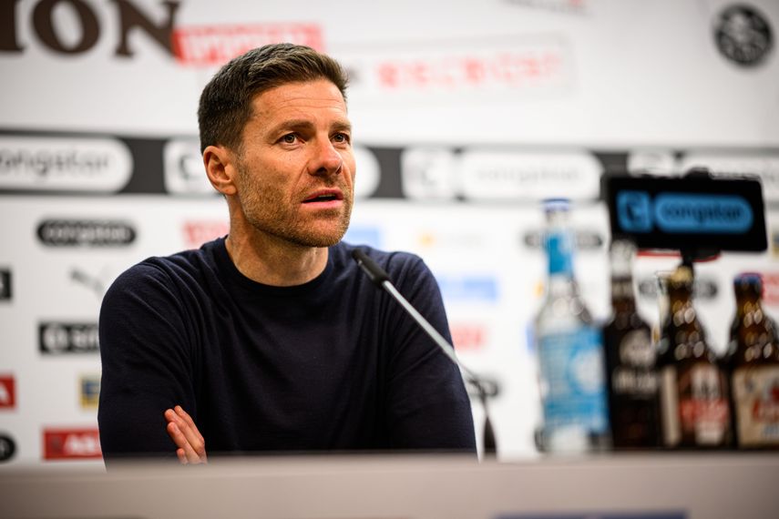 Bayer Leverkusen confirma acuerdo de caballeros para salida de Xabi Alonso