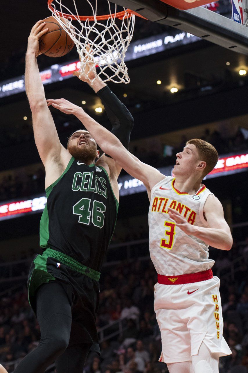 Celtics sacan triunfo sobre Hawks para salir de bache