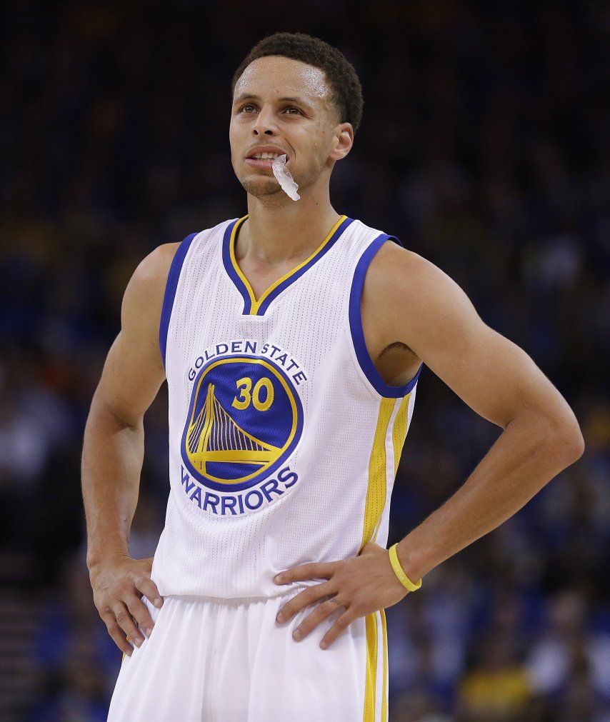 Warriors cierran su mejor temporada regular ganando a Denver