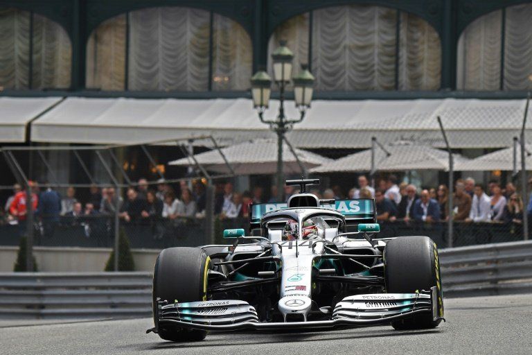 Los Mercedes reafirman su dominio en los libres de Mónaco