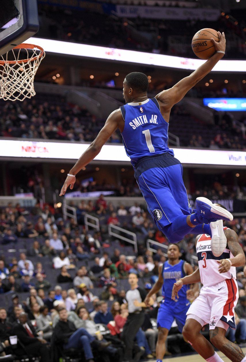 Mavericks cortan racha de 6 derrotas; vencen a Wizards