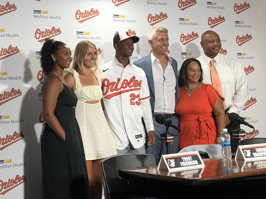 Enrique Bradfield padre habla de la firma histórica de su hijo&nbsp;