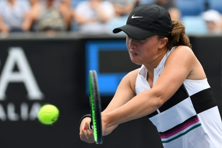 Hercog y Swiatek disputarán la final en Lugano