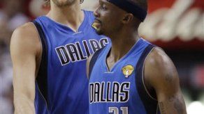 Los emocionales puntos de Terry alimentaron el repunte de Dallas