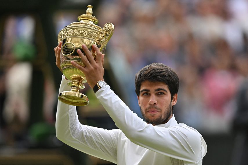 Wimbledon 2023: Carlos Alcaraz vence a Djokovic y es campeòn