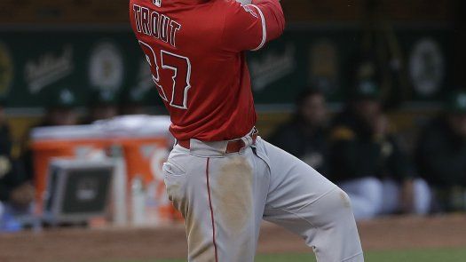 Kinsler lidera a los Angelinos, que se imponen a Atléticos