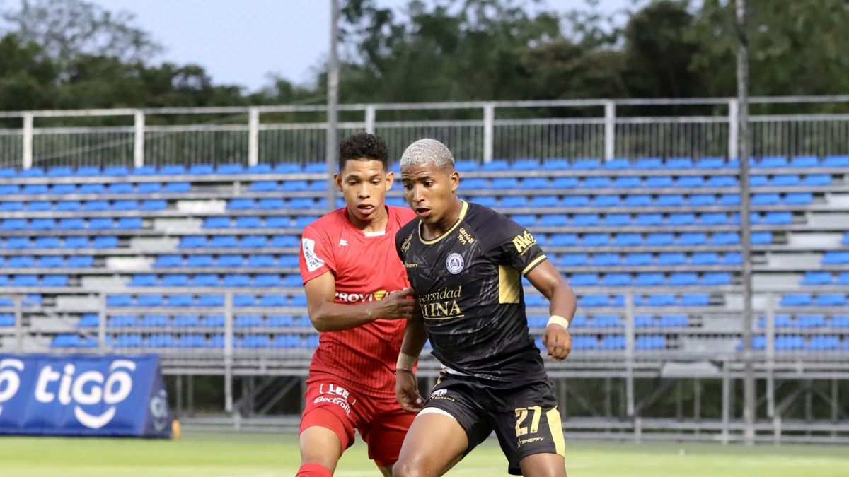 CD Universitario vs San Francisco FC