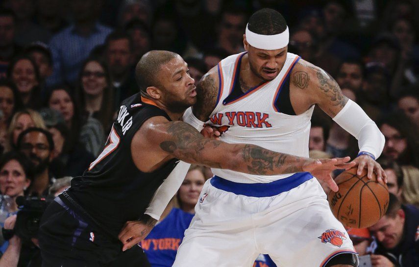 Anthony vuelve, Knicks propinan nueva derrota a Suns