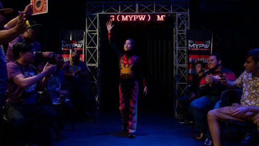 Phoenix, la luchadora con hiyab que rompe tabúes en Malasia