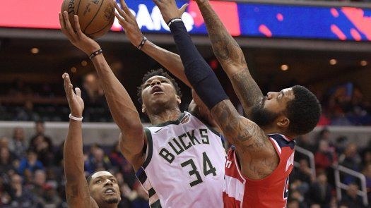 Antetokounmpo brilla de nuevo; Bucks vencen a Wizards