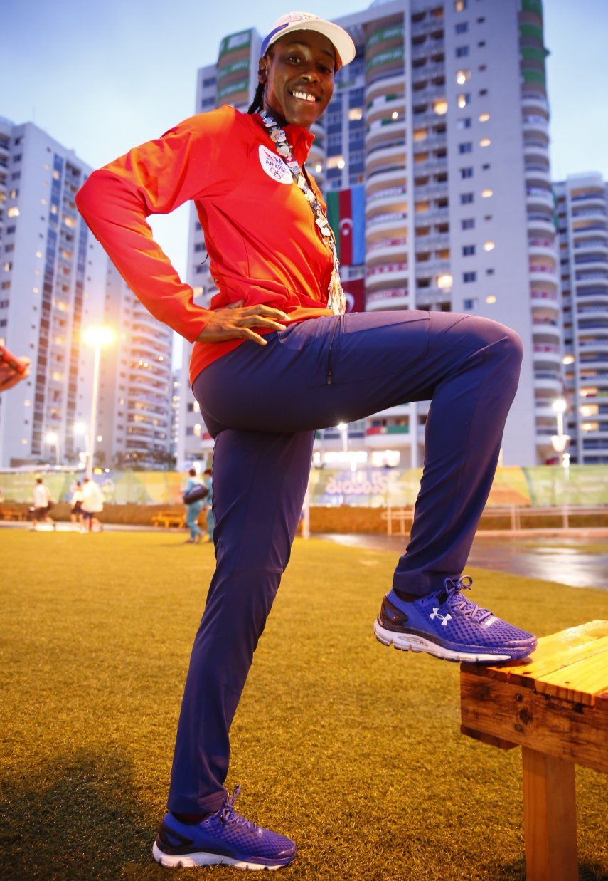 Yvette Lewis quiere sorprender en 100 metros con vallas