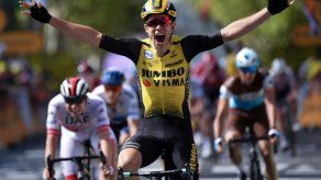 Wout van Aert gana la 10ª etapa del Tour y Alaphilippe consolida su liderato