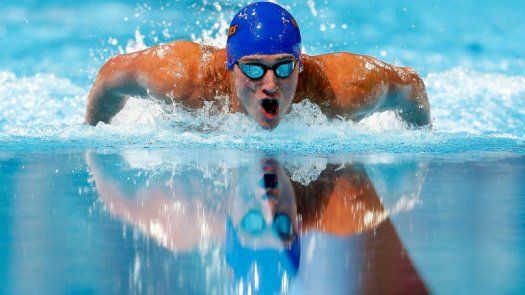Estadounidense Lochte regresa a la natación después de 14 meses de suspensión