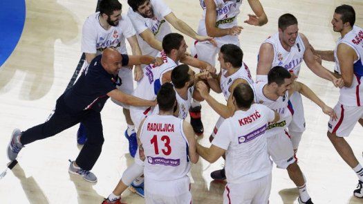 Brasil pierde contra Serbia