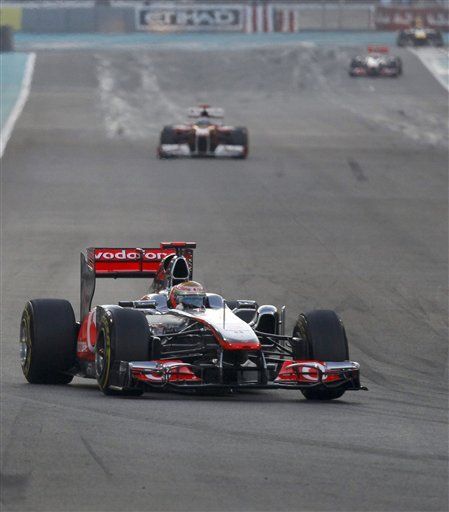 Vettel sale de la pista y queda fuera del GP de Abu Dabi