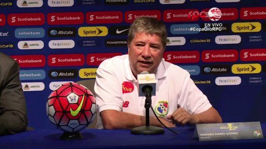 Lo de Cooper como lateral no es una improvisación, Bolillo